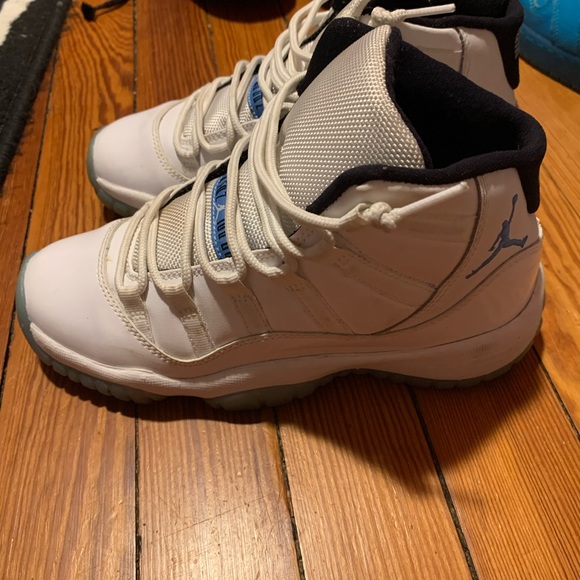 Jordan 11 size 3.5y - Picture 1 of 5